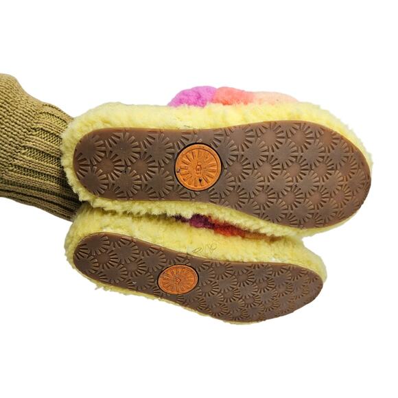 UGG Fluff Yeah Slide 39 Slipper Shearling Rainbow Comfort Warm Pink Striped - Picture 4 of 5